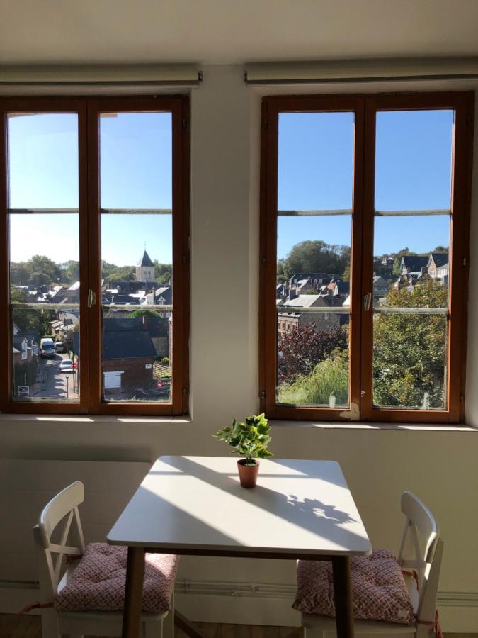 Juste Au Dessus De La Veules-les-Roses