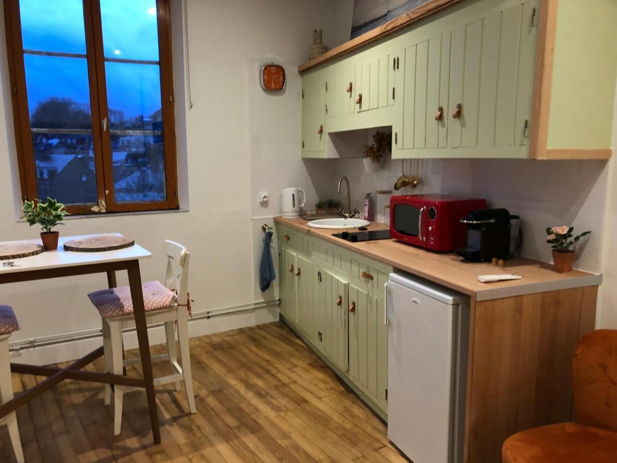 Juste Au Dessus De La Apartment